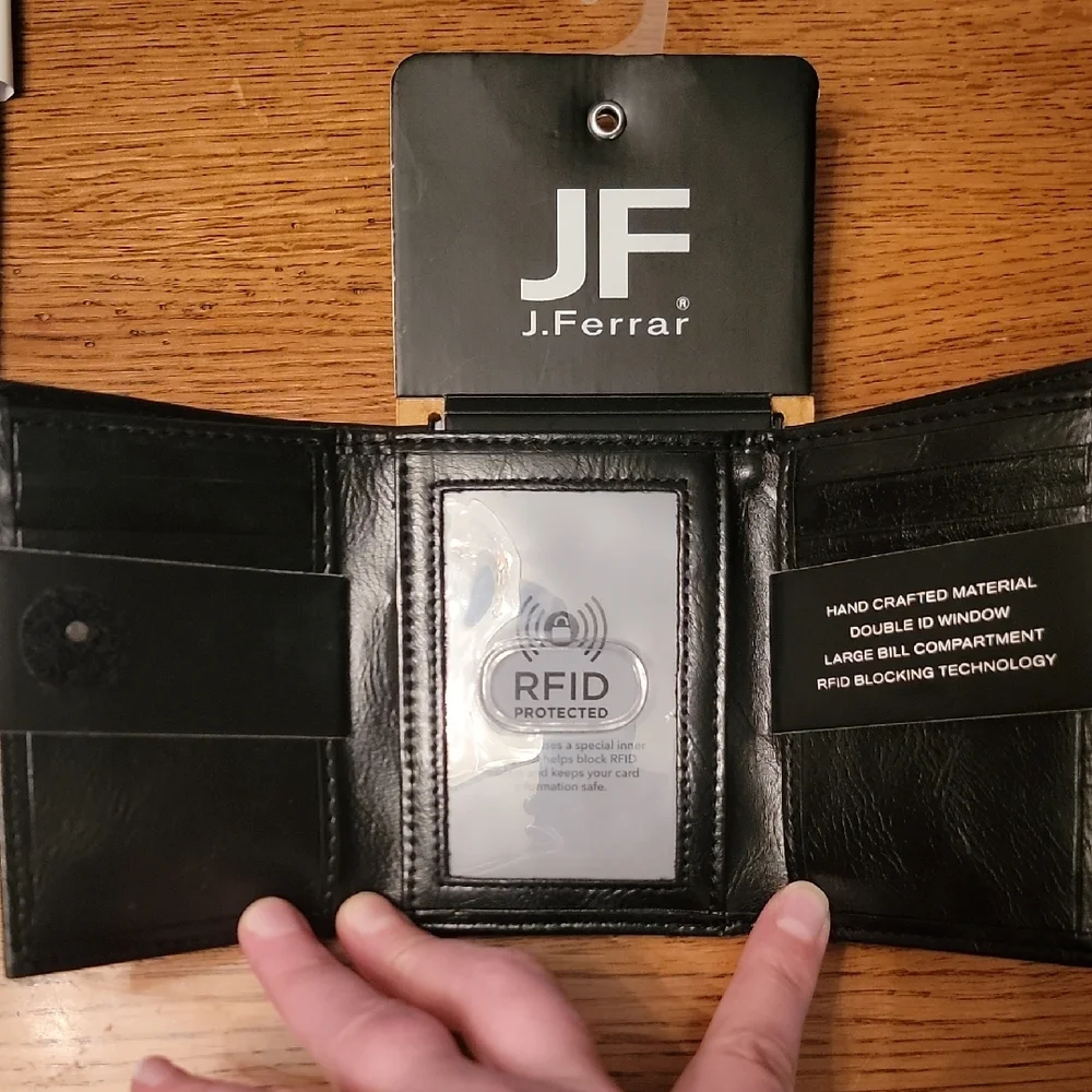 J.Ferrar Black Tri Fold Mens RFID Blocking Wallet Black NEW